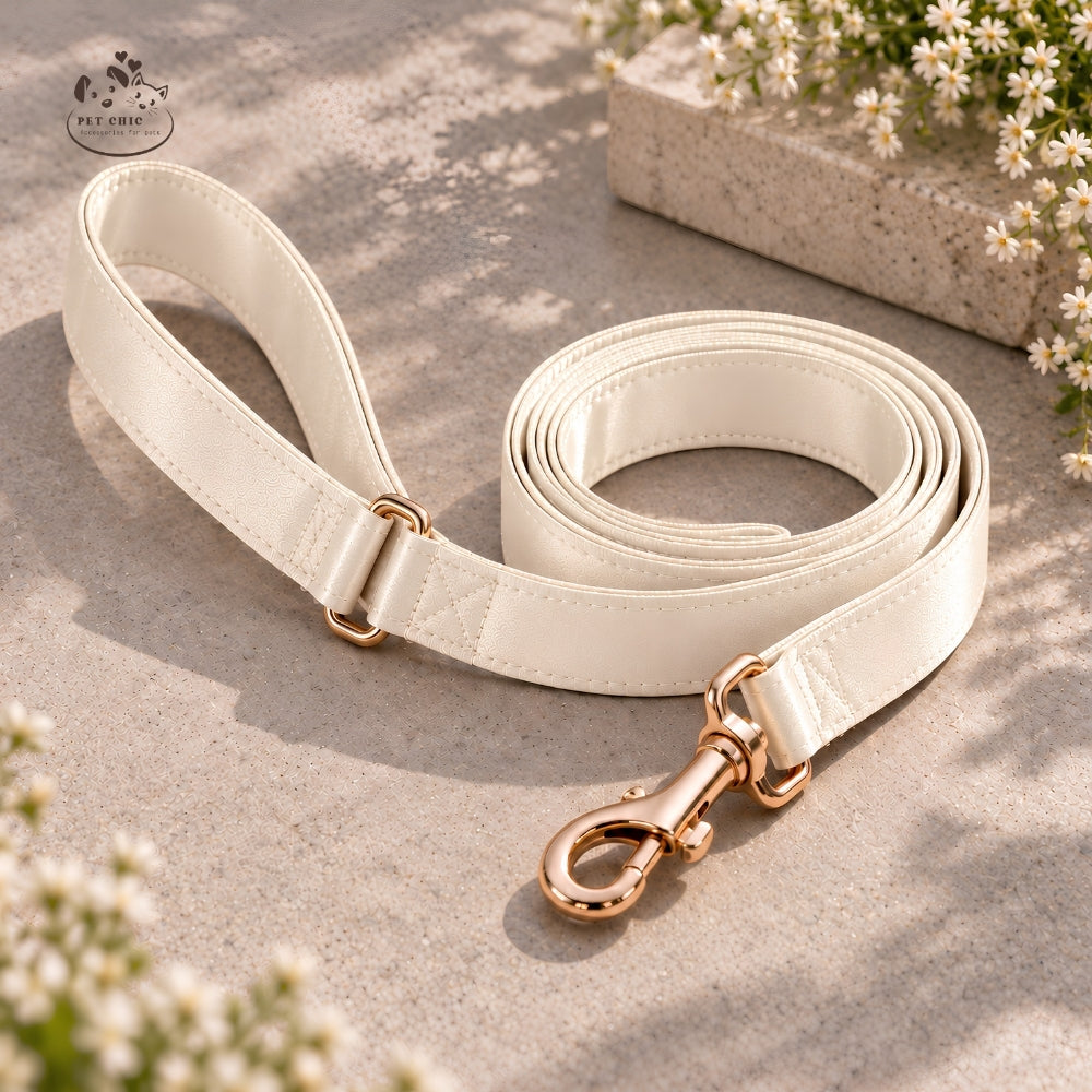 Pearl Bow – Signature Leash
